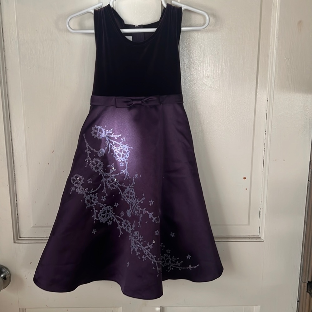 Dk purple girls holiday Christmas dress Sz 4 velvet satin